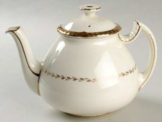 Royal Doulton Belvedere Teapot & Lid, Fine China Dinnerware   Scallop/Bead Edge,