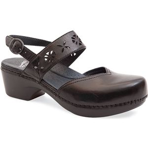 Dansko Womens Trista Black Burnished Full Grain Shoes, Size 40 M   4805 020200