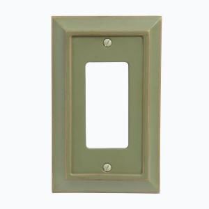 Amerelle Distressed Matte Wood 1 Decorator Wall Plate   Green 4040RG