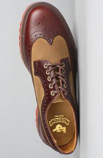 Dr. Martens The 3989 5Eye Brogue Shoe in Dark Brown and Tan