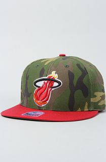 47 Brand Hats The Miami Heat Camo Backscratcher Snapback Cap in Camo