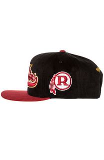 Mitchell & Ness Hat Washington Redskins Throwback Tailsweeper Brushed Twill Snapback in Black & Red