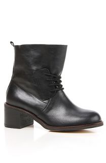 Chaussure Lapin Shoe Black Leather Lace Up Boot