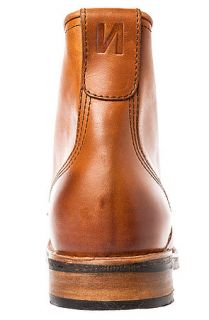 COMUNE Boot Reed Tan