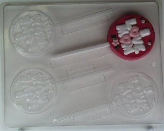Round w/ "I Love Mom" in cloud type letters & flowers M001 Mother's Day Chocolate Candy Mold Kitchen & Dining