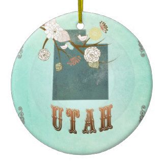 Modern Vintage Utah State Map – Turquoise Blue Christmas Tree Ornaments