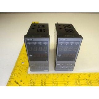 2 TOHO ELECTRONICS INC. TTM 105 5 GN A TEMPERATURE CONTROLLER T14253 Mechanical Component Equipment Cases