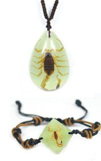 WeGlow International Glow in The Dark Insect Scorpion Necklace and Bracelet Set Toys & Games