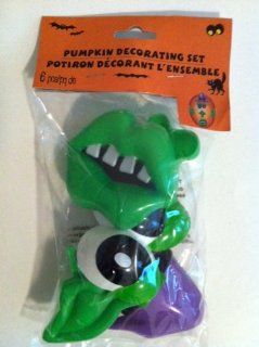 Witch Push In Pumpkin Decorating Set Toys & Games