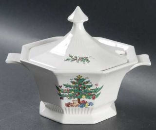 Nikko Christmastime Sauce Boat & Lid, Fine China Dinnerware   Classic Collection