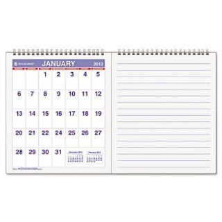 AT A GLANCE Mini Monthly Wall Calendar with Notepad, Jan Dec, 13 x 7 1/2 Inches, White (AAGPMN528) 