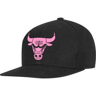 adidas Mens Chicago Bulls Neon Snapback Cap, Black/pink