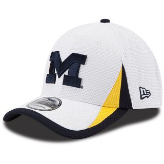 NEW ERA Mens Michigan Wolverines Training Classic 39THIRTY Flex Fit Cap   Size