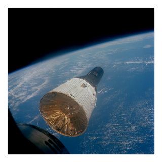 Gemini 7 spacecraft as viewed Gemini 6A Poster