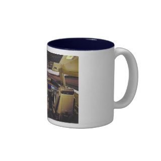 B 767 COCKPIT COFFEE MUGS