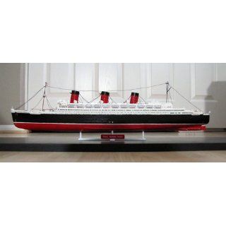 Revell 05203 1/570 Queen Mary Toys & Games