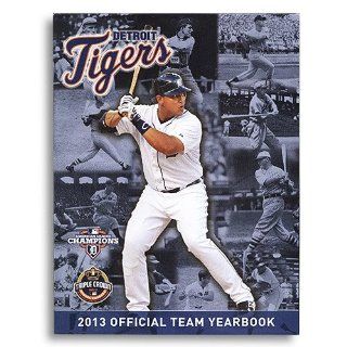 2013 Detroit Tigers Official Yearbook  Sports Fan Apparel  Sports & Outdoors