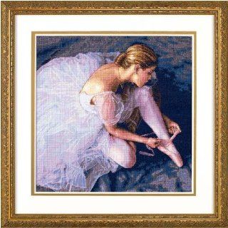 Dimensions Gold Collection Ballerina Beauty 14'' x 14'' Counted Cross Stitch Kit