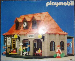 Playmobil Main Railway Station/ Bahnhof Toys & Games