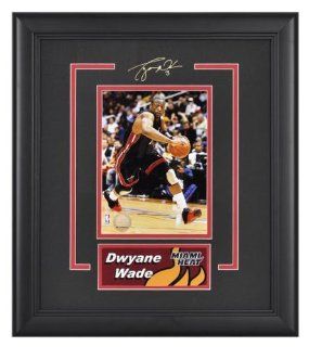 Dwyane Wade Framed 6x8 Photograph  Details Miami Heat, Nameplate, Facsimile Signature   Mounted Memories Certified  Sports Related Collectible Photomints  Sports & Outdoors