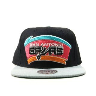 San Antonio Spurs XL Logo Mitchell & Ness Snapback Cap Hat Black Grey 