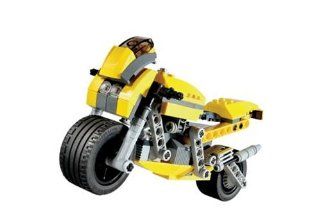 LEGO 4893 Revvin' Riders Toys & Games