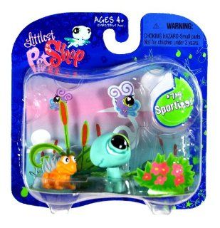 Hasbro Year 2008 Littlest Pet Shop Exclusive Single Pack "Sportiest" Series Bobble Head Pet Figure Set #715   DRAGONFLY with Frog Minifigure and Play Scene (23942) Toys & Games
