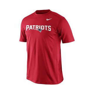 NIKE Mens New England Patriots Dri FIT Hypercool Speed Short Sleeve T Shirt  