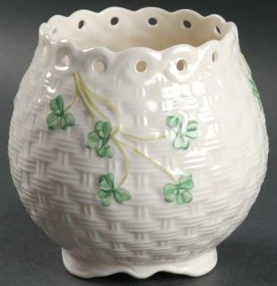 Belleek Pottery (Ireland) Shamrock 4 Pierced Pot, Fine China Dinnerware   Baske