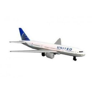 Toy / Game High Quality United Airlines 777 New Colors die cast metal   Great Collection Idea for Kids & Adult Toys & Games