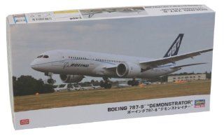 1/200 Boeing 787 8 demonstrator 10697 (japan import) Toys & Games