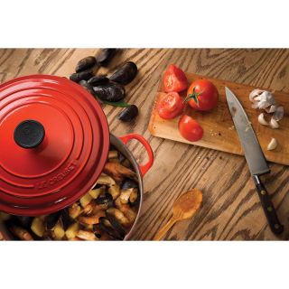 Le Creuset Cherry Signature Round French Oven   Dutch Ovens