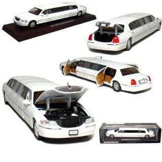 12" Die Cast 2003 Lincoln Stretch Limousine (White) Toys & Games