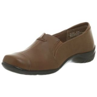Easy Street Women's Empire Gored Loafer,Tan,6 N Shoes