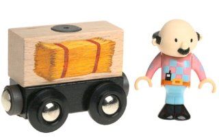 Brio Bob the Builder Farmer Pickles and Wagon Toys & Games