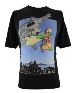 Batman Mens T Shirt   Iconic Image of Batman and Robin from Frank Miller's Dark Knight (XX Large) Clothing