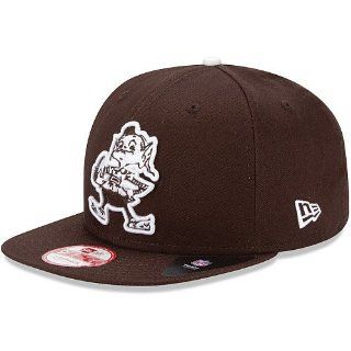 Men's New Era Cleveland Browns Leather Strapper 9FIFTY? Snapback Adjustable Hat Small/Medium  Sports Fan Baseball Caps  Sports & Outdoors