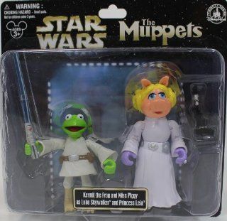 Disney Star Wars Muppets "Kermit the Frog & Miss Piggy" as "Luke Skywalker & Princess Leia" PVC Figures   Disney Parks Exclusive & Limited Availability  Other Products  