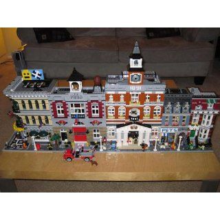 LEGO Creator 10224 Town Hall Toys & Games