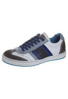 fullstop.   Trainers   blue