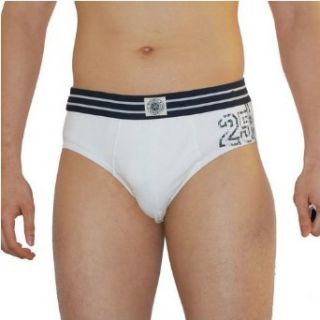 Mens Texbasic low rise brief underwear. High quality brand name underwear featuring the super soft, microfibre infused cotton. These athletic briefs provide maximum comfort, support and shape retention. Great low rise, seamless brief with the newest pro st