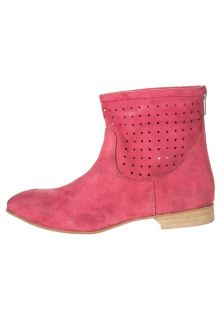 Post Footwear Cowboy/Biker boots   pink