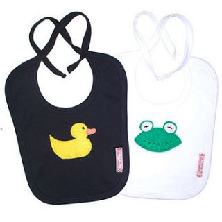 hand appliqued organic bib by clever togs