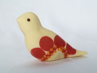 moroccan white chocolate bird by clifton cakes