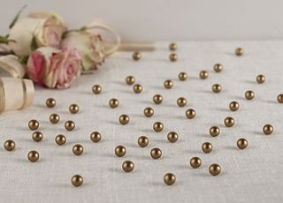 gold table pearls confetti wedding decor by ginger ray