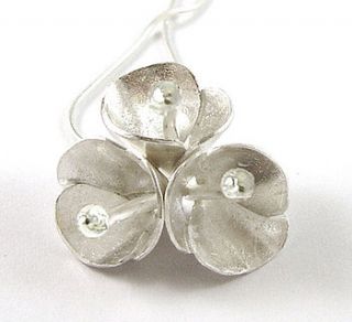 snow flowers necklace by zelda wong
