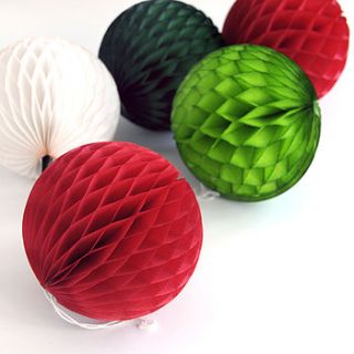 christmas tissue paper ball decoration by peach blossom