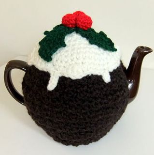 plum pudding tea cosy by cookie crochet