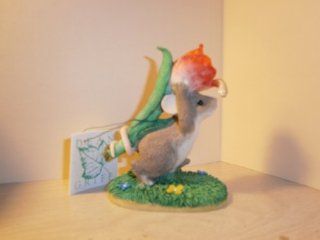 Charming Tails I Picked This For You 98/197   Collectible Figurines