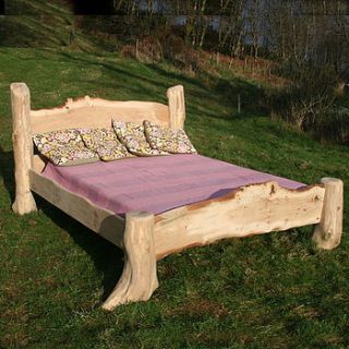 rustic oak tree bed by free range designs